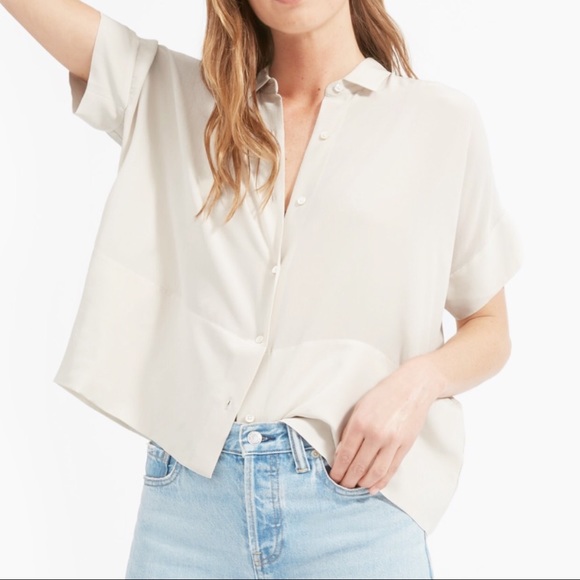 Everlane Tops - Everlane Clean Silk Short-sleeve shirt